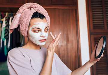Top 10 Natural Remedies for Clearing Acne
